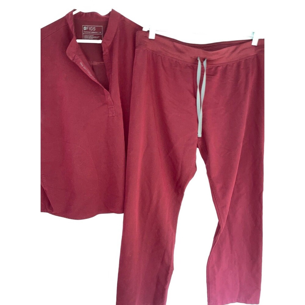 FIGS scrub set XL Women's Rafaela top and Yola pants Burgundy